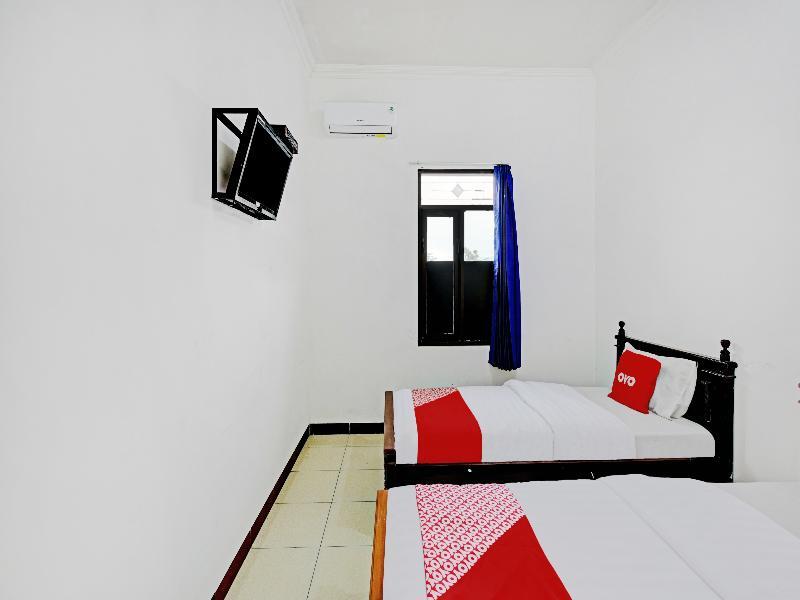 Банджарнегара: OYO 90309 Hotel Asri 2