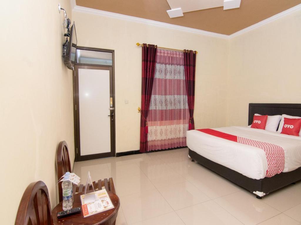 Караганьяр: OYO 2162 Pondok Wisata Sri Widodo