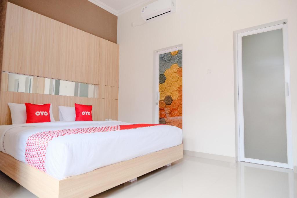 Тулунгагунг: OYO 2140 Hs Residence