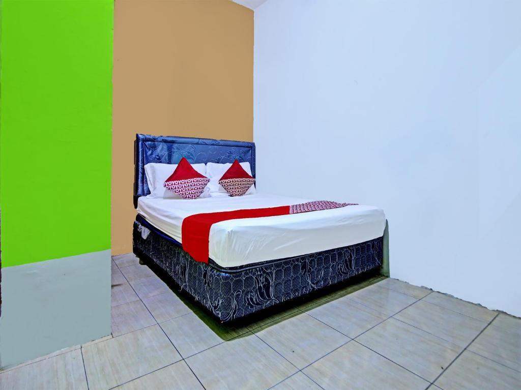 Прабумулих: OYO 90476 Iksan Homestay Syariah