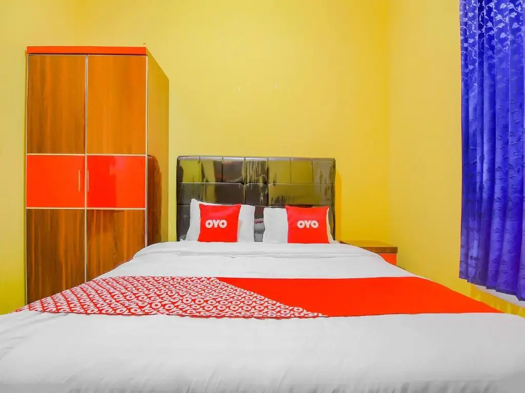 Прабумулих: OYO 90216 Kost Sanny