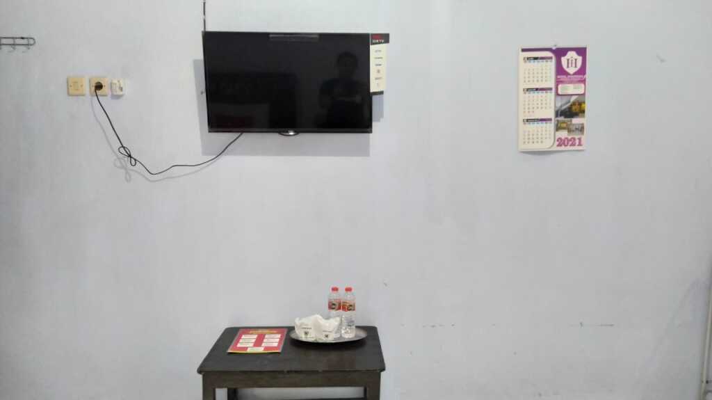 Пекалонган: RedDoorz Syariah near Stasiun Pekalongan 3