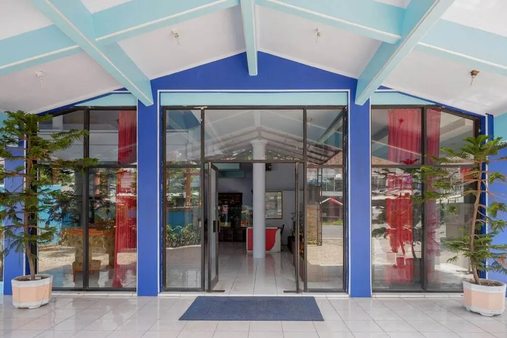 Пекалонган: RedDoorz Plus Syariah near Stasiun Pekalongan 2
