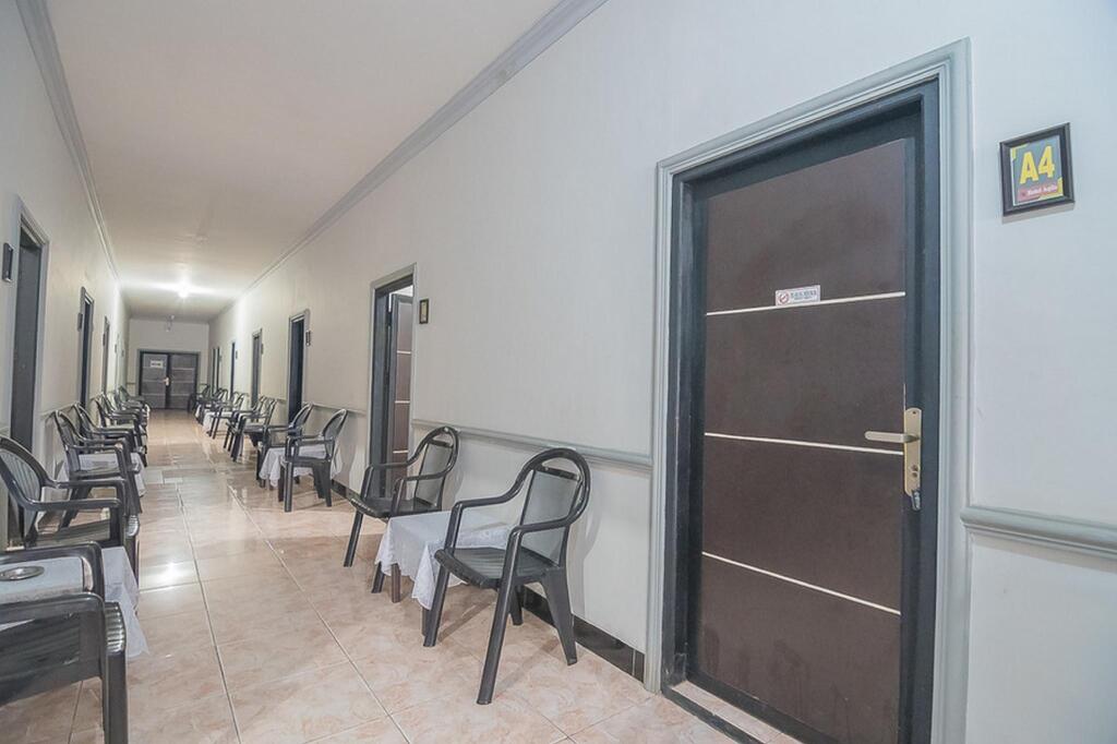 Пенаджам: RedDoorz Syariah near Taman Rozeline Penajam