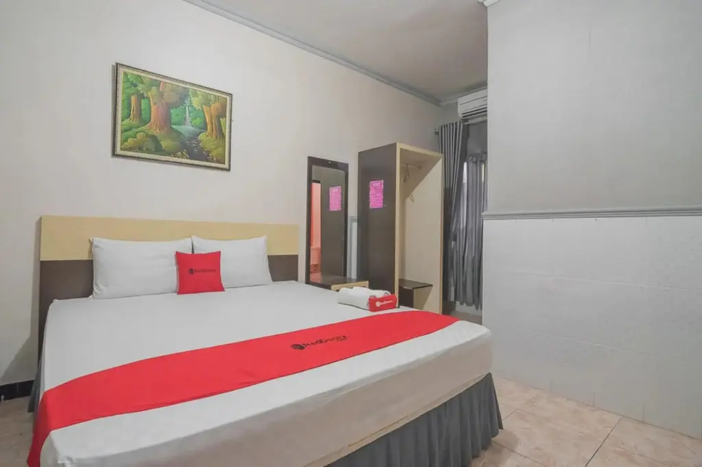 Пенаджам: RedDoorz Syariah near Taman Rozeline Penajam