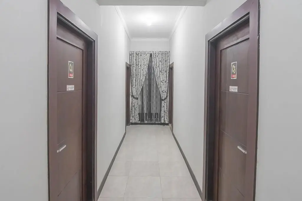 Пенаджам: RedDoorz Syariah near Taman Rozeline Penajam