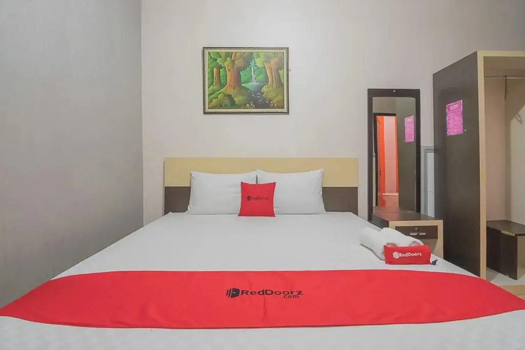 Пенаджам: RedDoorz Syariah near Taman Rozeline Penajam