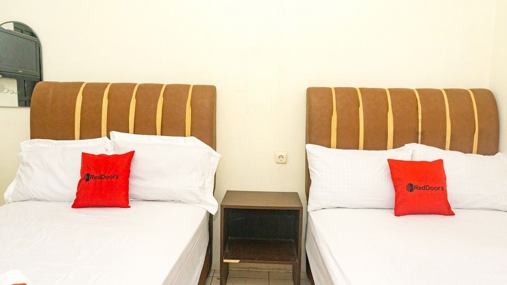 Сентани: RedDoorz near Sentani Airport Jayapura