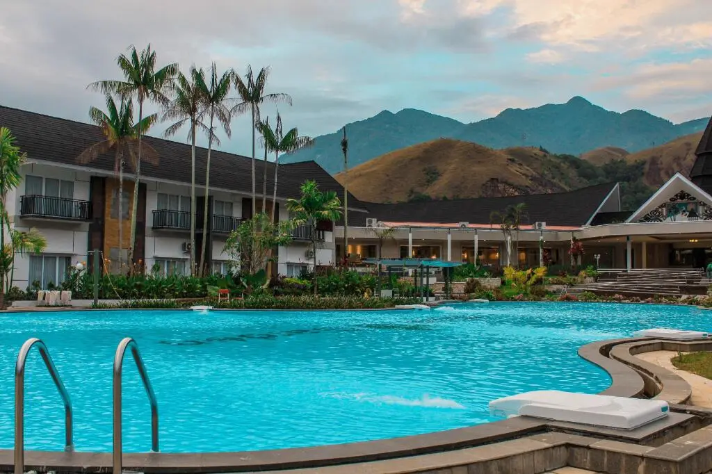Сентани: Suni Garden Lake Hotel and Resort Managed by Parkside