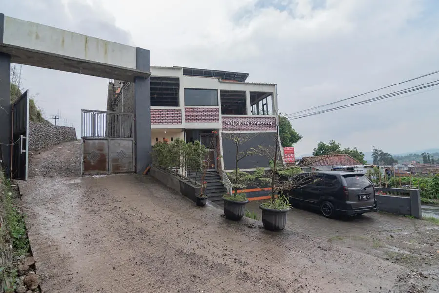 Сореанг: RedDoorz Syariah near Happy Farm Ciwidey 4