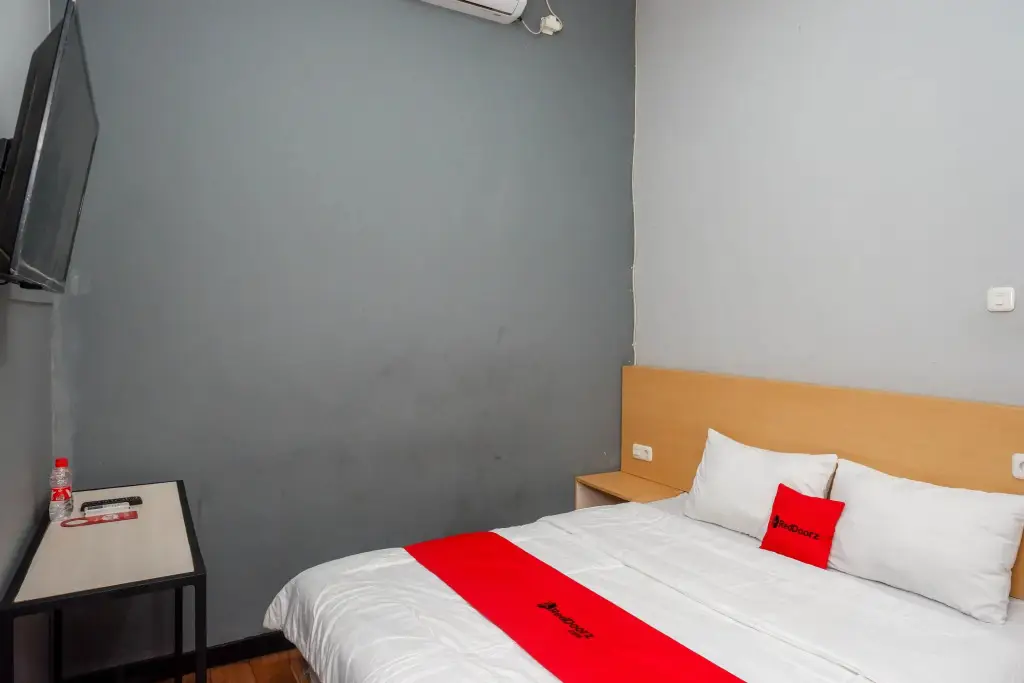 Батанг: RedDoorz Syariah near Exit Tol Batang