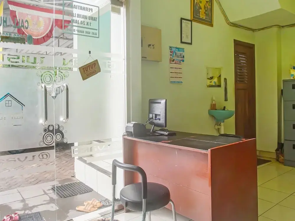 Метро: OYO 1804 Guest House Oema'h Opa