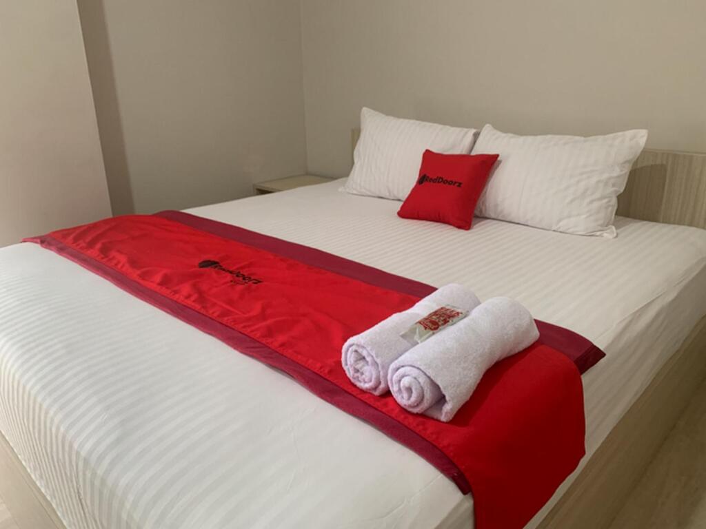 Пурбалингга: RedDoorz near Alun Alun Purbalingga