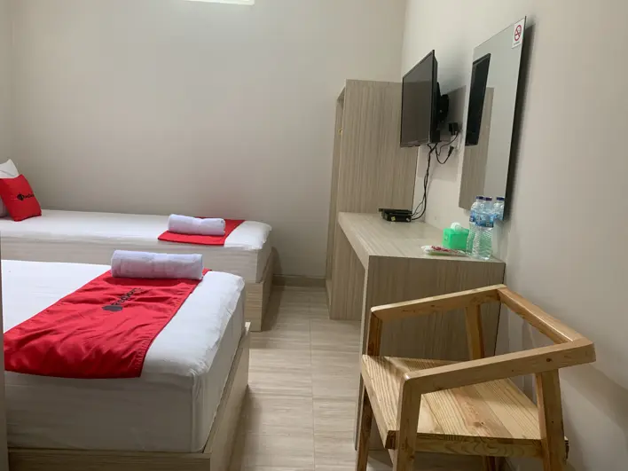 Пурбалингга: RedDoorz near Alun Alun Purbalingga