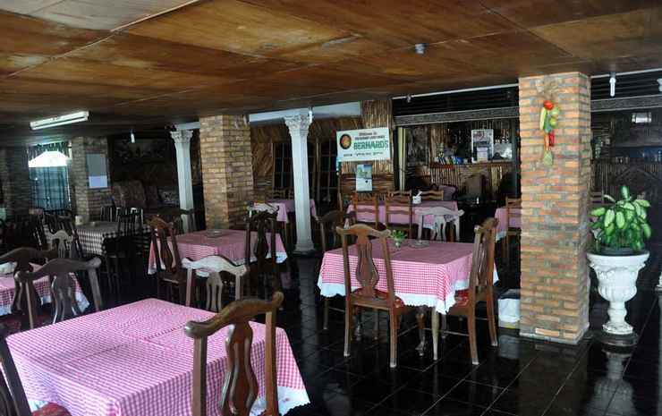 Озеро Тоба: Bernard Guest House & Resto RedPartner