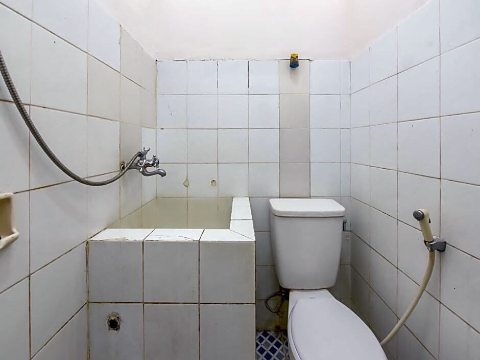 Батураден: OYO 90258 Hotel New Aprilla