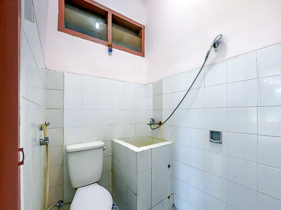 Батураден: OYO 90258 Hotel New Aprilla