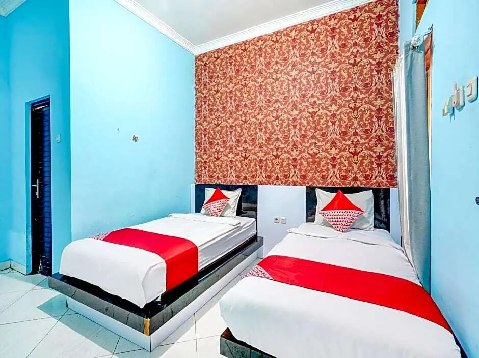 Пасиран: OYO 3710 Izzi Hotel