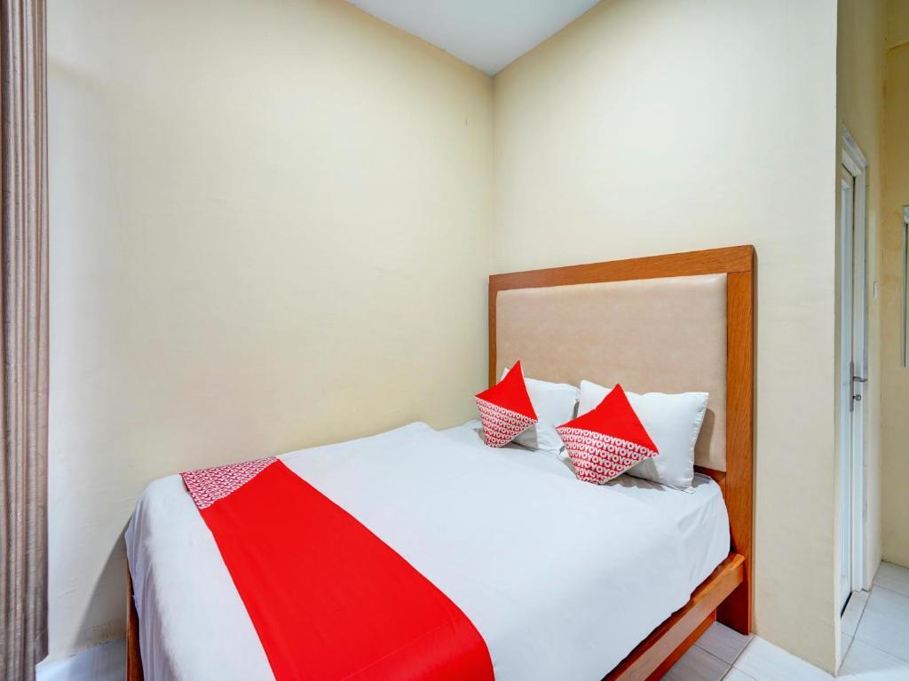 Пасиран: OYO 3710 Izzi Hotel