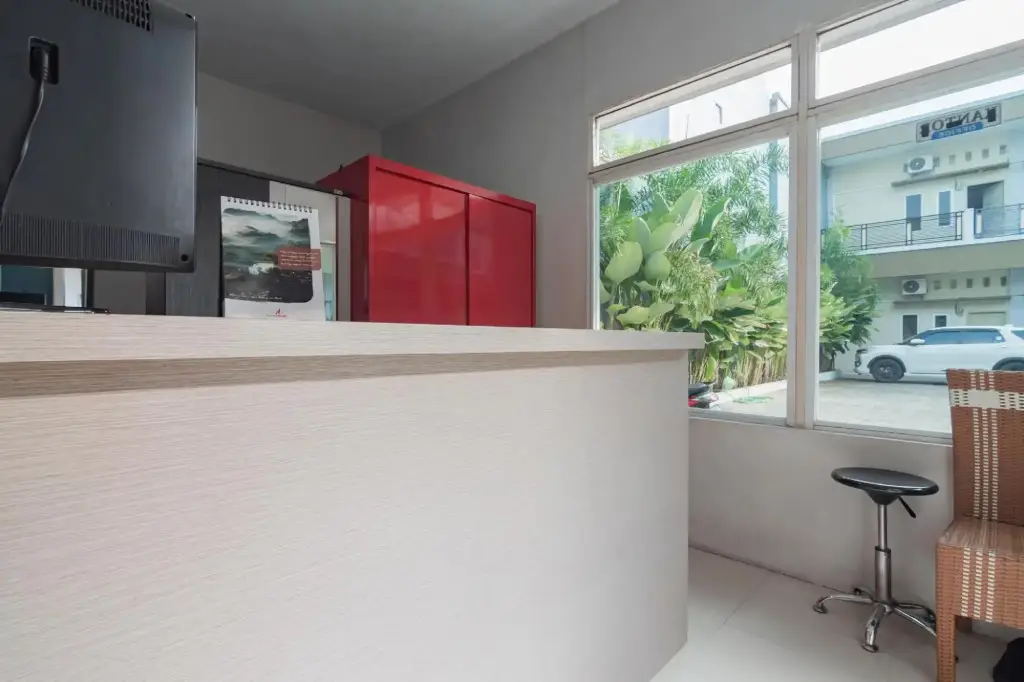 Чиребон: Reddoorz Plus Syariah @ Tuparev Cirebon 3