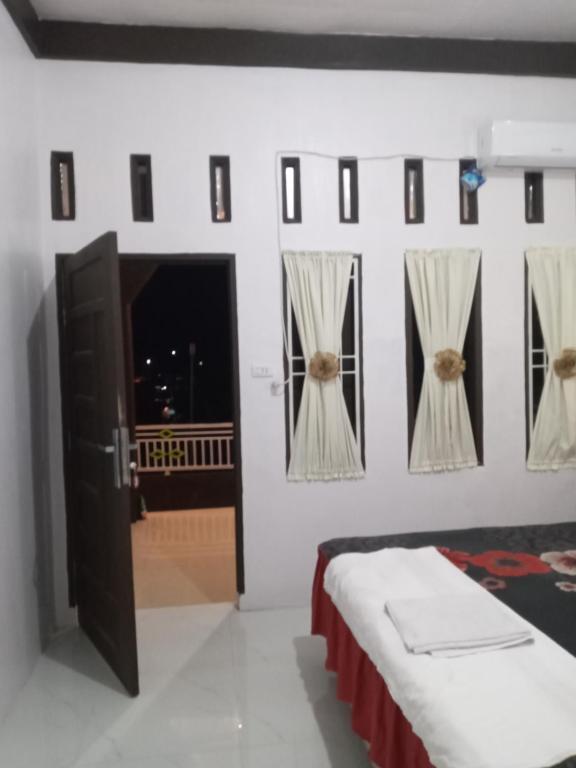 Букит Лаванг: Hotel Nangin View RedPartner