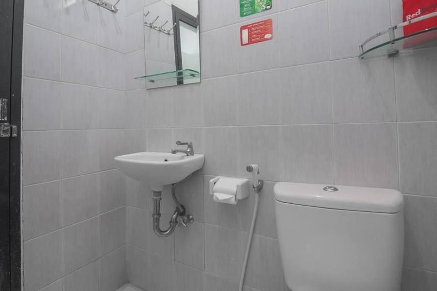 Бранти: RedDoorz near Radin Intan Airport Lampung 2