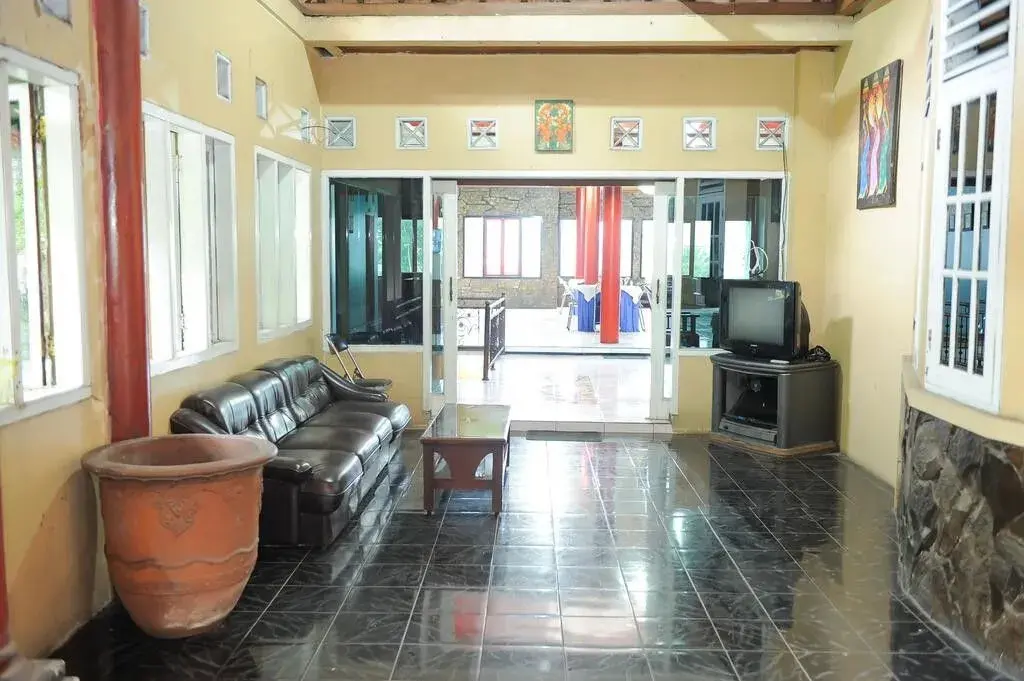 Сумеданг: SPOT ON 2584 Hotel Karya Nunggal Asri