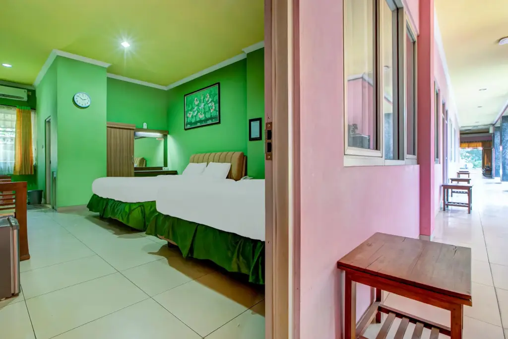 Кендал: CAPITAL O 3933 Hotel Grand Anugrah