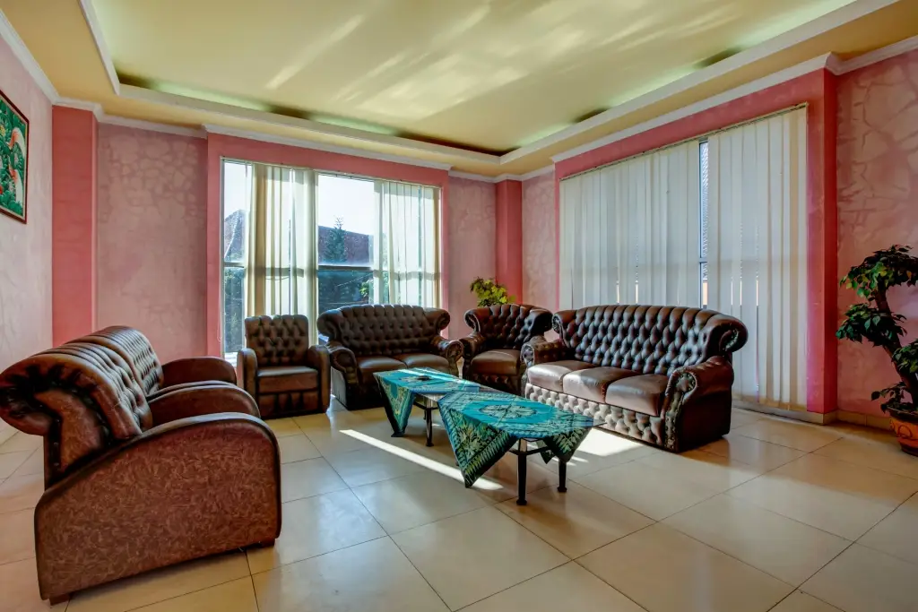 Кендал: CAPITAL O 3933 Hotel Grand Anugrah