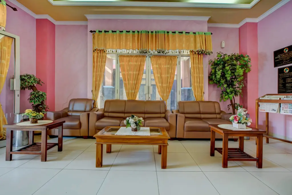 Кендал: CAPITAL O 3933 Hotel Grand Anugrah