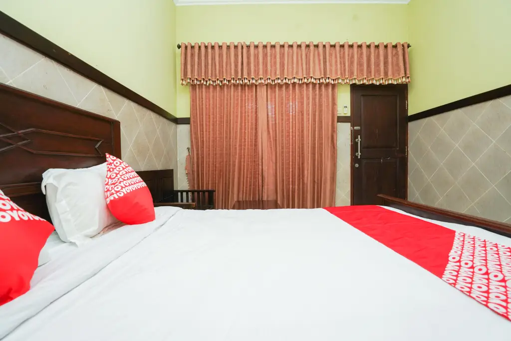 Тубан: OYO 1588 Hotel Bintang