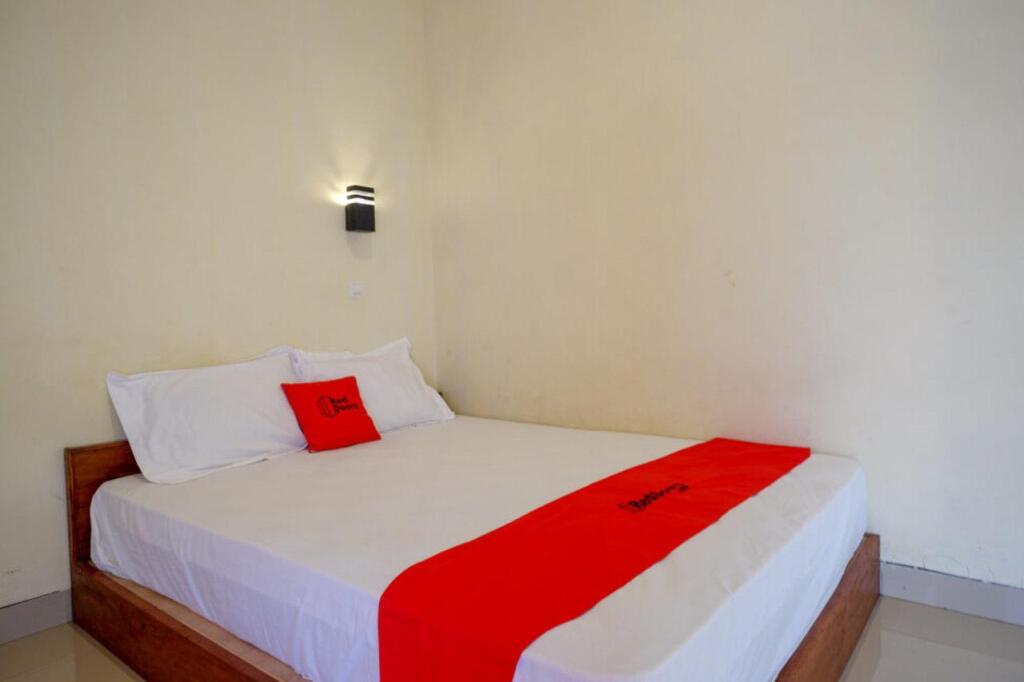 Караганьяр: RedDoorz near Candi Cetho Karanganyar
