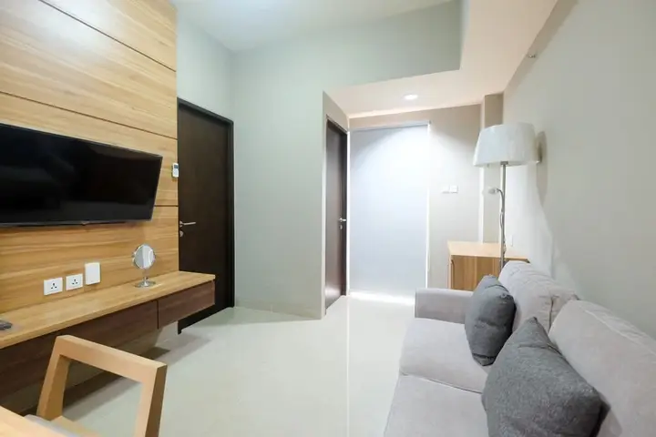 Чикаранг: Modern and Good 2BR Mustika Golf Apartment