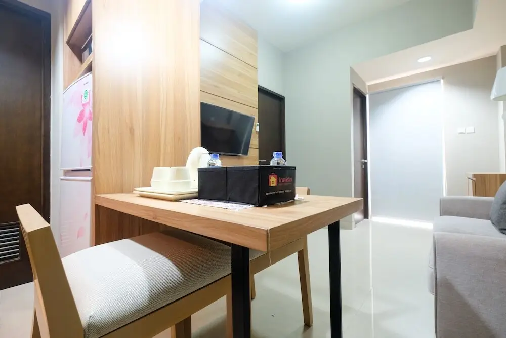 Чикаранг: Modern and Good 2BR Mustika Golf Apartment
