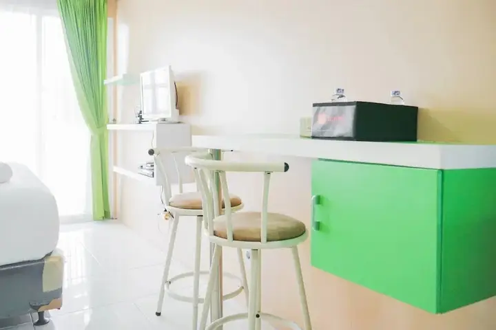 Тангеранг: Cozy Studio Apartment at Tamansari Skylounge near Soetta Airport