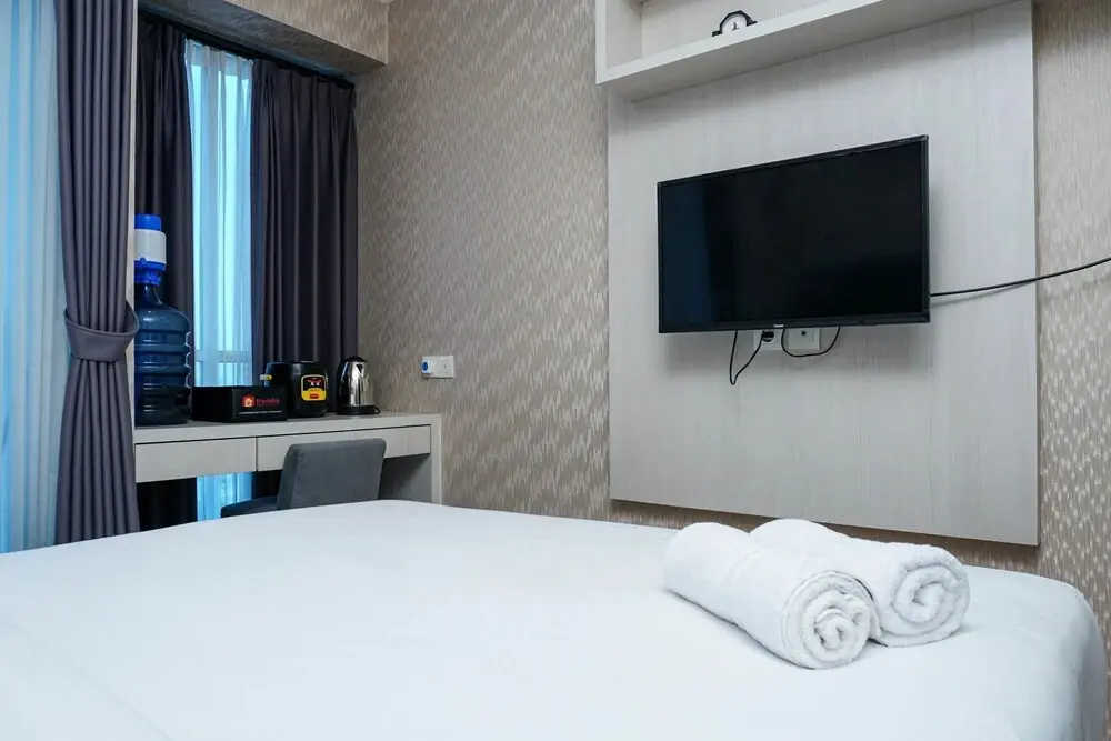 Джакарта: Fully Furnished and Cozy Studio Tifolia Apartment