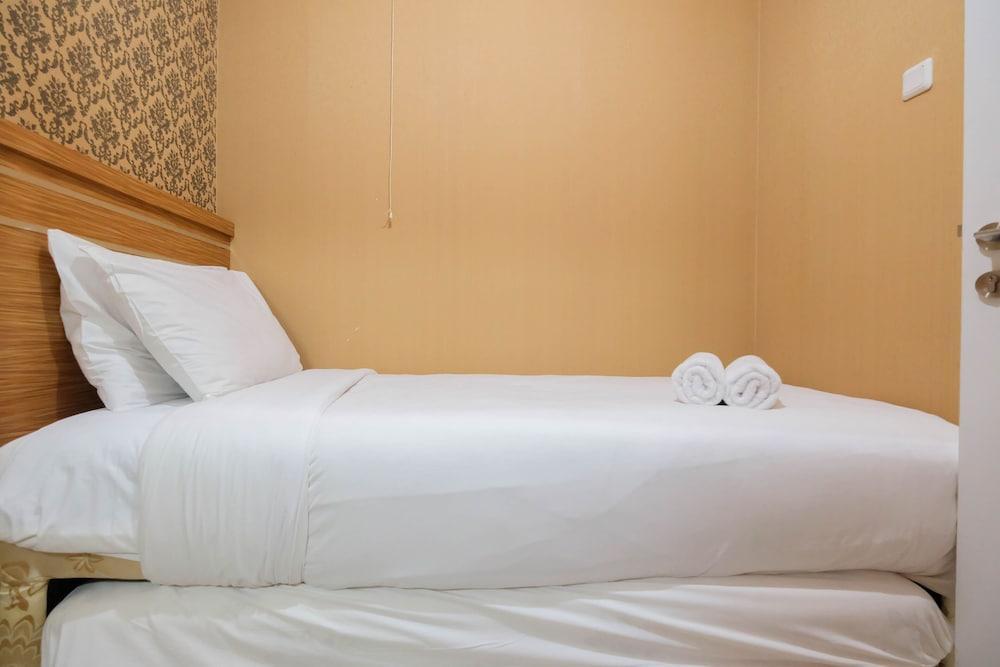 Джакарта: Cozy Stay 2BR @ Green Pramuka Apartment