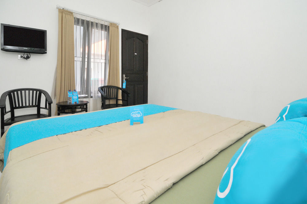 Кута: 艾里巴厘岛水明漾巴厘德里 14 号酒店(Airy Seminyak Bali Deli 14)