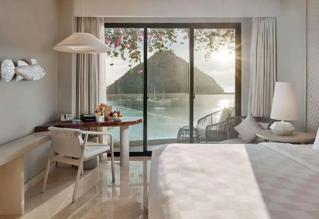 Лабуан-Баджо: AYANA Komodo Resort, Waecicu Beach