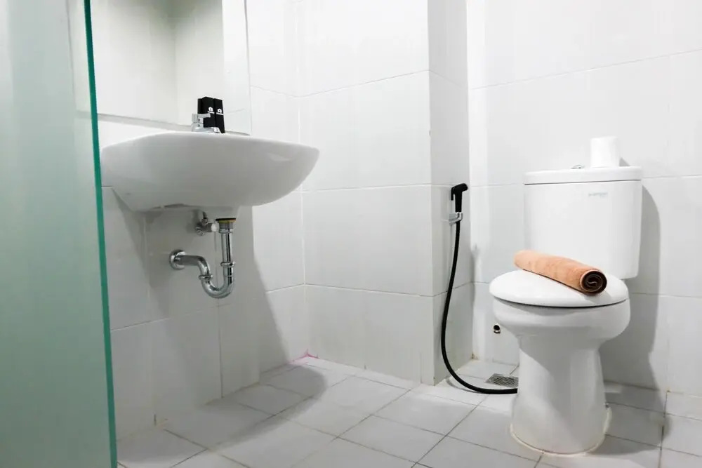 Legok: Nice and Prime Location 1BR Casa De Parco Apartment