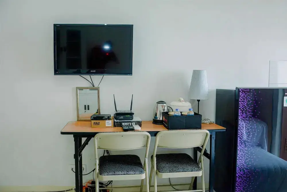 Депок: Cozy Studio Apartment at Margonda Residence 4