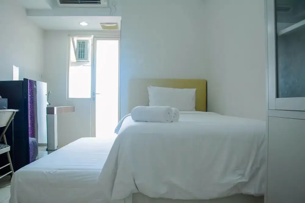 Депок: Cozy Studio Apartment at Margonda Residence 4