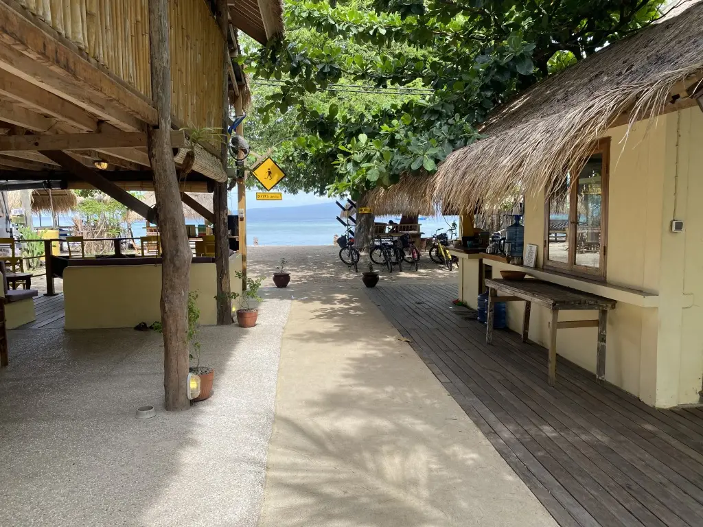 Гили Аир: Бунгало Tipsea Turtle Gili Air