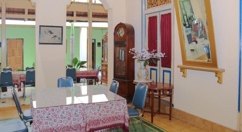 Джокьякарта: Metro Guest House by Airy Rooms