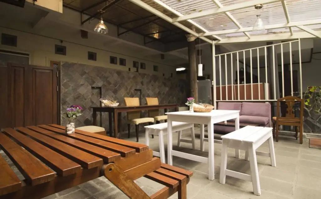 Бандунг: Rumah Asri Bed and Breakfast by RedDoorz