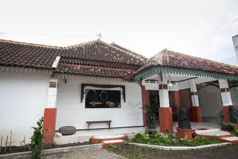 Ndalem Kilen Homestay — фото 1