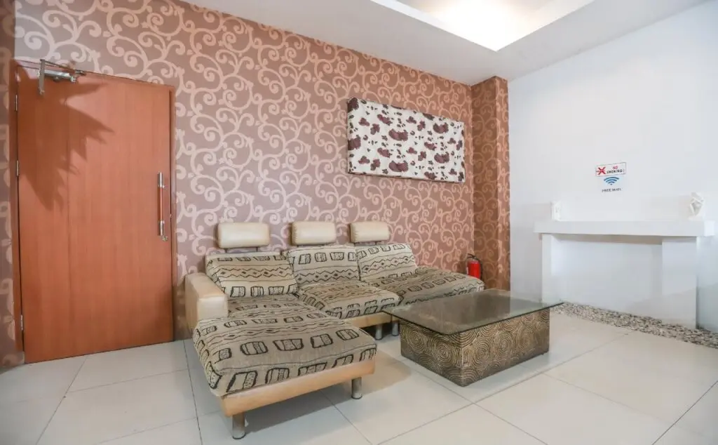 Джакарта: Penthouse Hotel By OYO Rooms