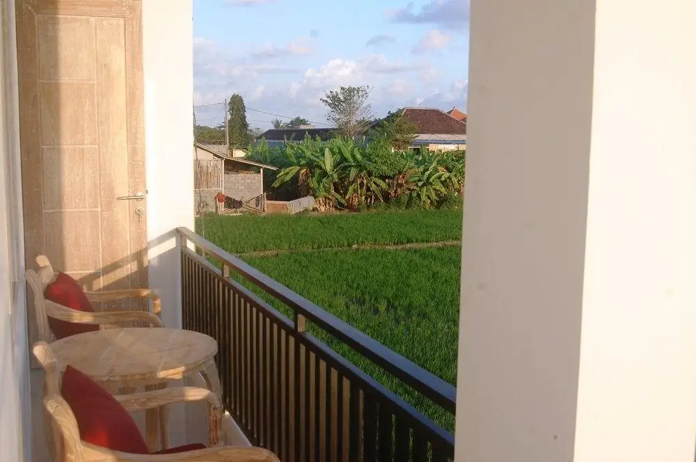 Кута: RedDoorz @ Munggu Canggu