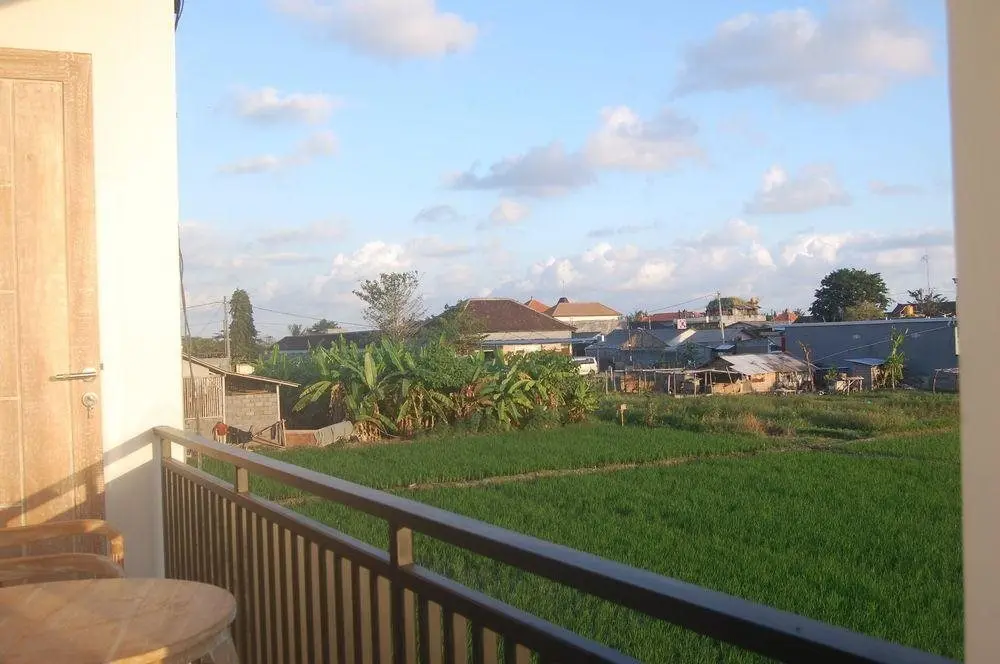 Кута: RedDoorz @ Munggu Canggu
