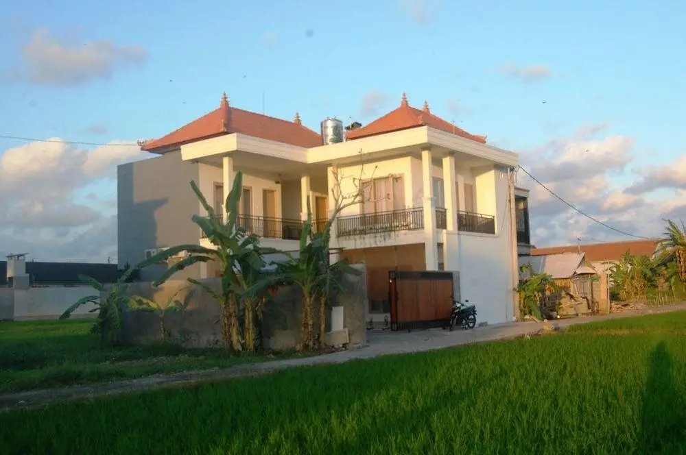 Кута: RedDoorz @ Munggu Canggu